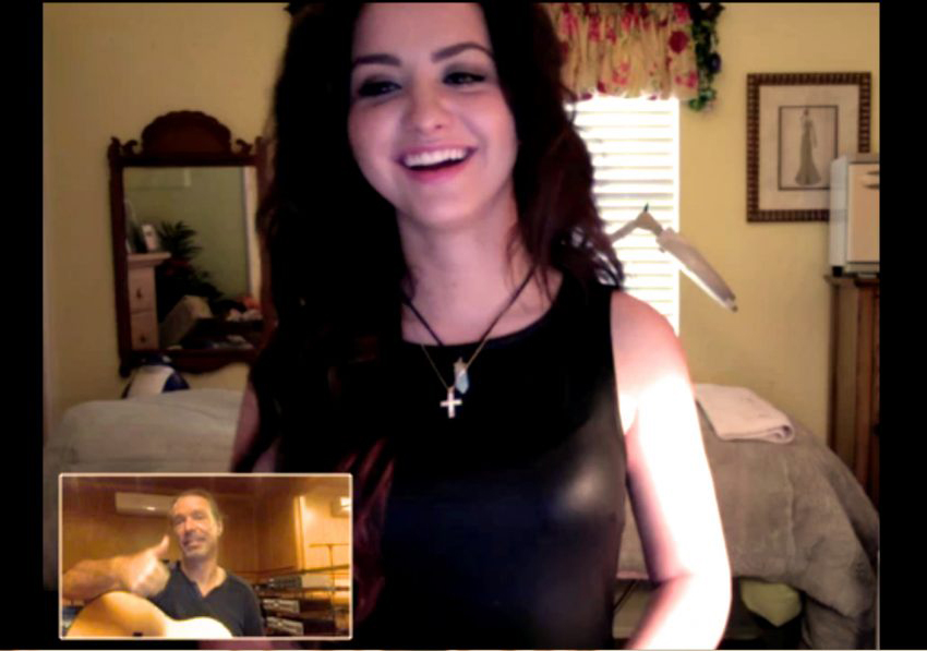 A person posing for the camera

Description automatically generated